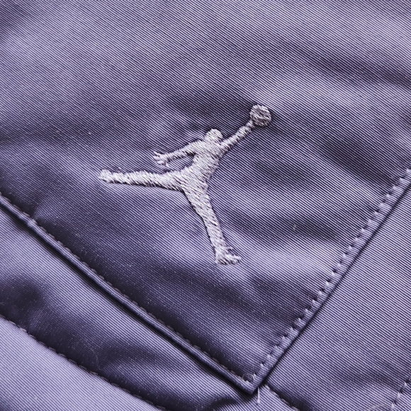 Jordan Women's Vest Jacket, Size Small, NWT, Purple loose fit - Picture 16 of 16